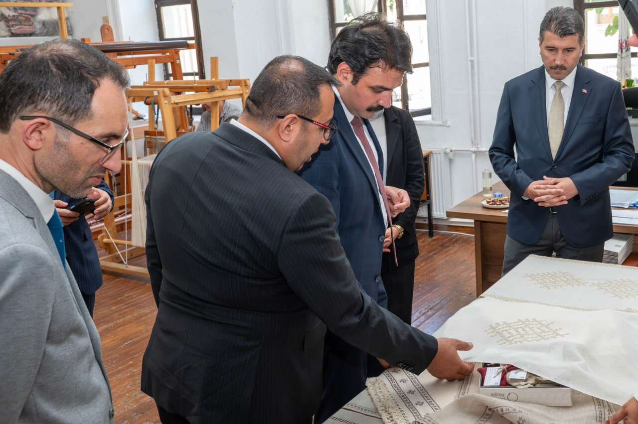 Genel Müdür, Muğlalı Kadınların El Emeği Çalışmalarına Hayran Kaldı 1